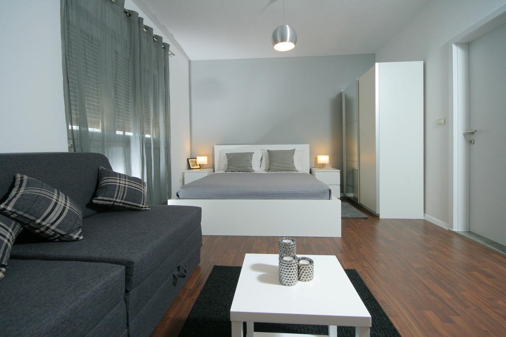 Charm Apartments And Rooms Trogir Room photo